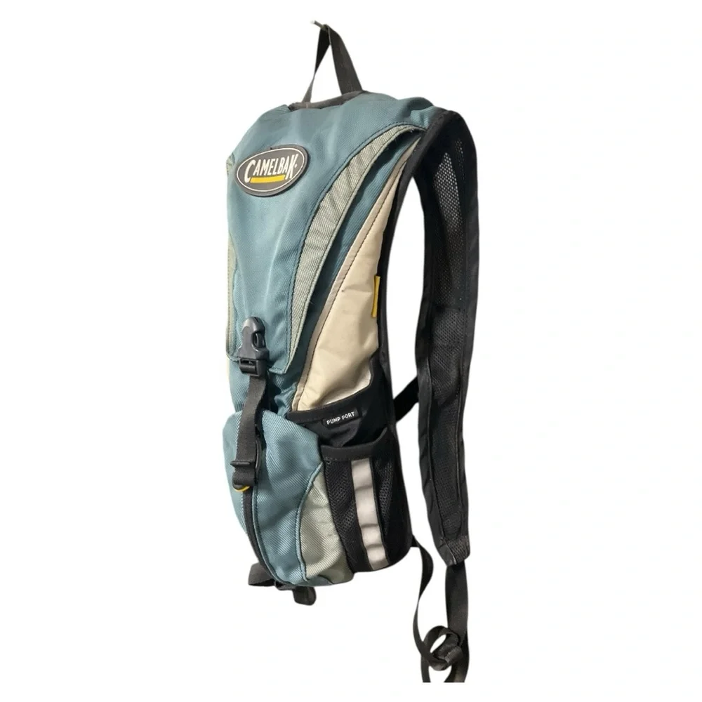 🚵‍♂️ Vintage CamelBak Hydration Pack‎ 💦 Rugged Outdoor Cycling Bag